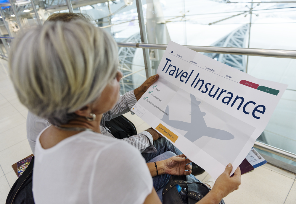 Importance of choosing travel insurance when booking a flight ticket online